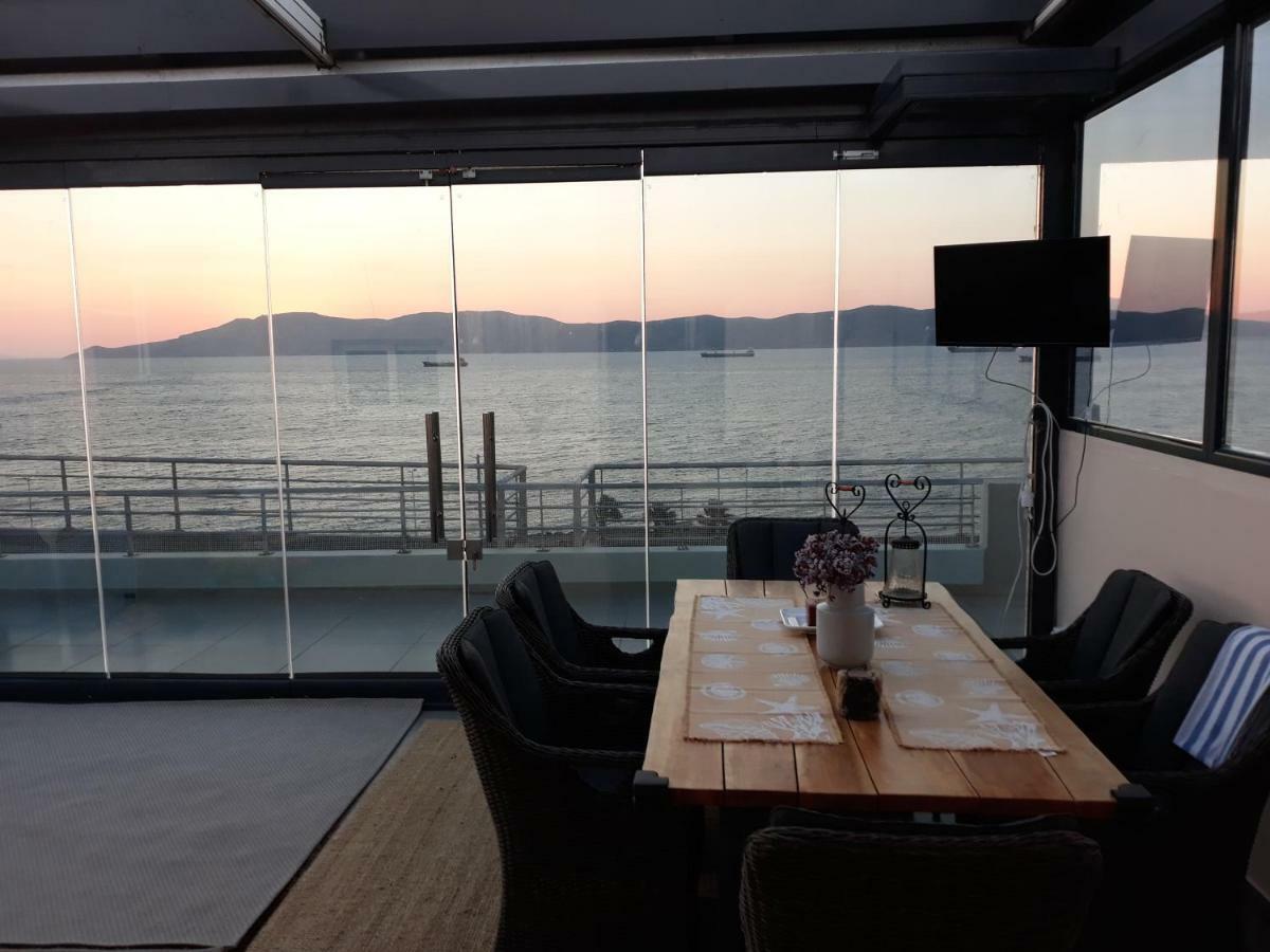 Deep Blue Apartman Lávrio Kültér fotó