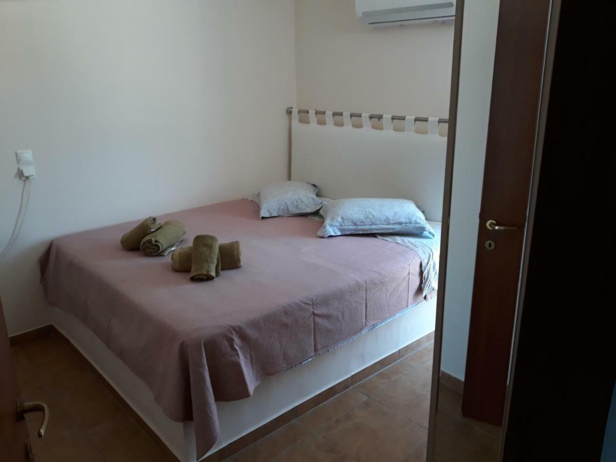 Deep Blue Apartman Lávrio Kültér fotó